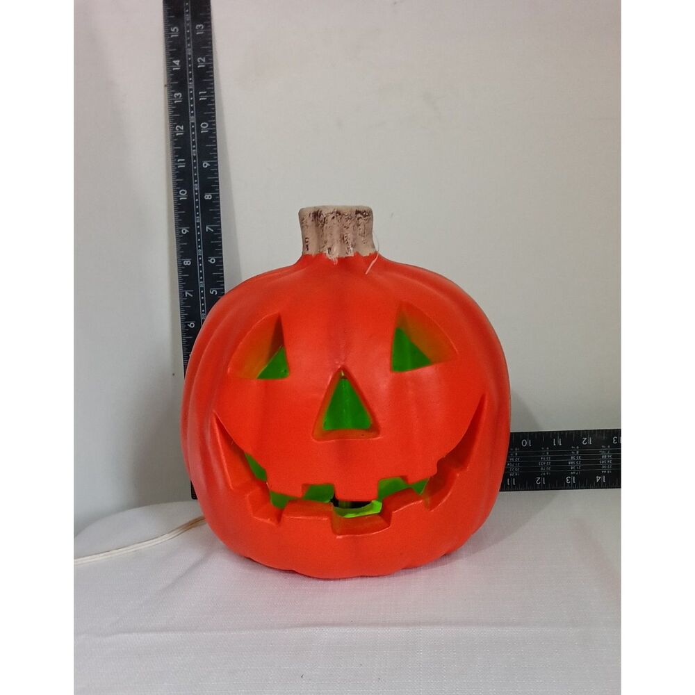 Plastic Lighted Jack-O-Lantern Pumpkin 8 Inch Halloween